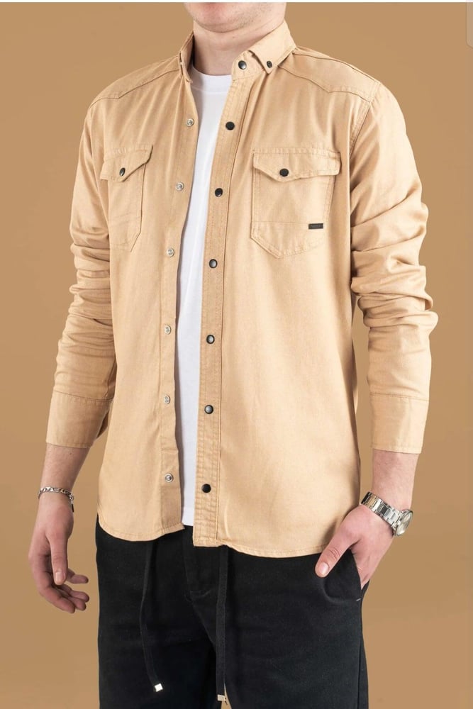 قميص دينم رجالي Slim Fit | تصميم عصري بقصة ضيقة