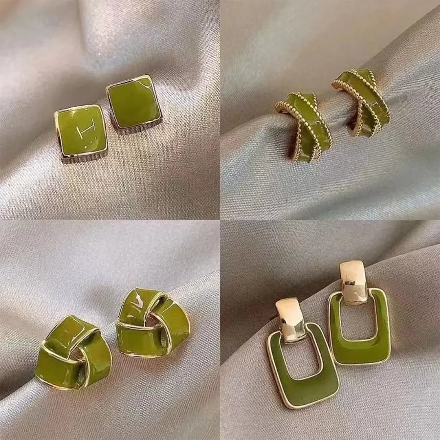 أقراط خضراء