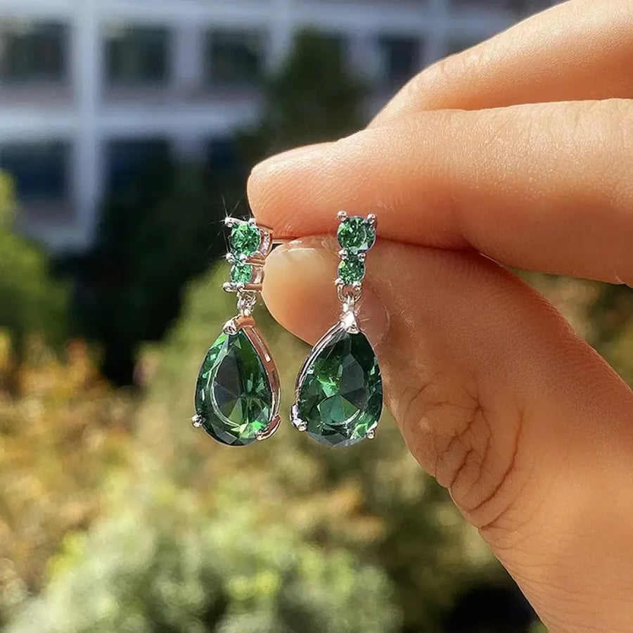 أقراط مكعب زركون