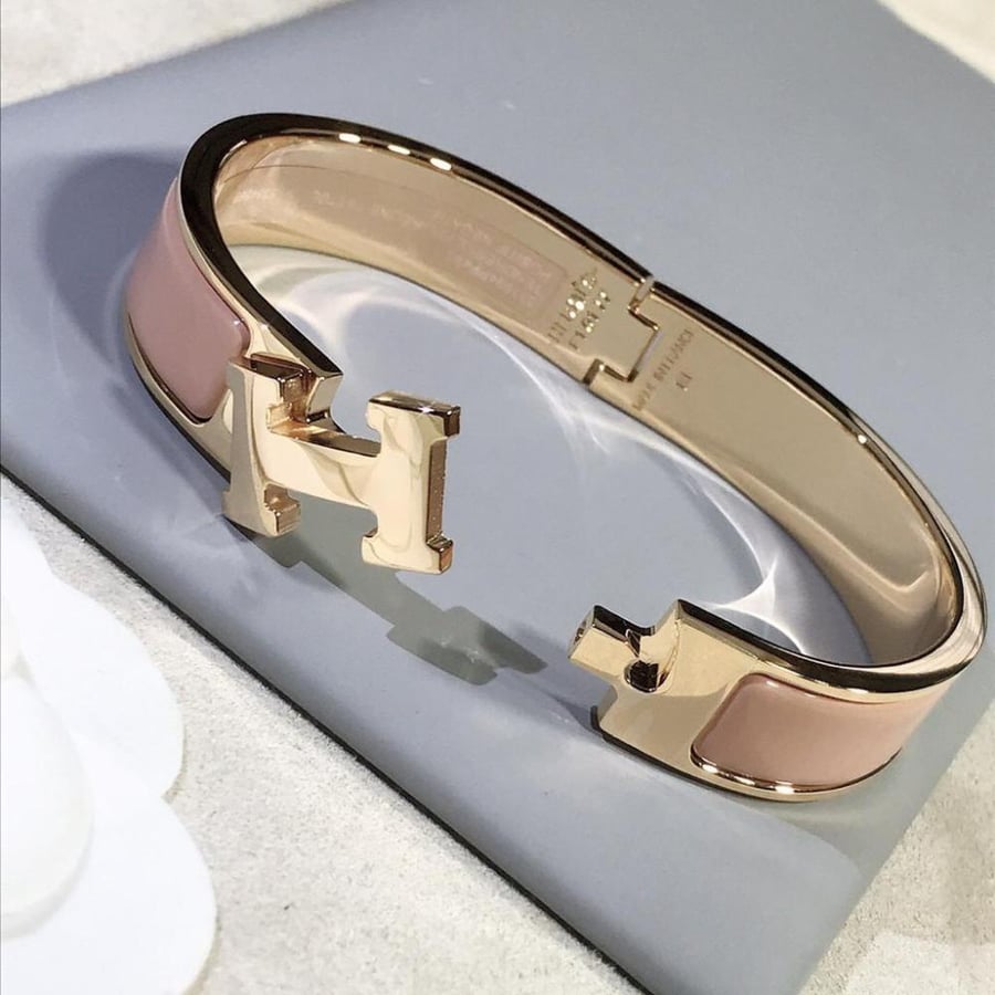 H bracelet