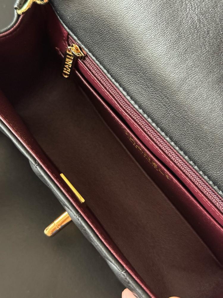 Mini classic flap bag - black