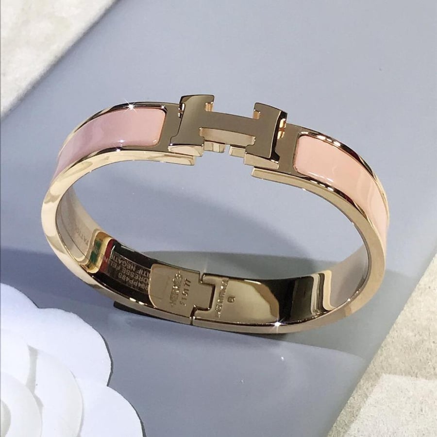 H bracelet