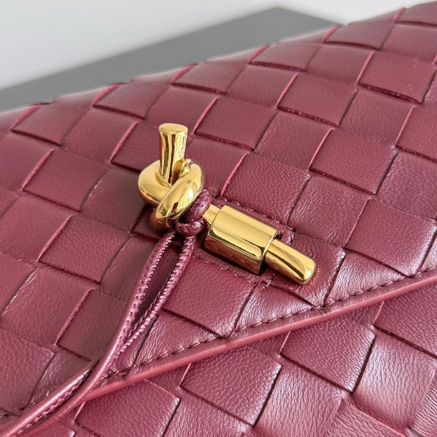 Andiamo pouch