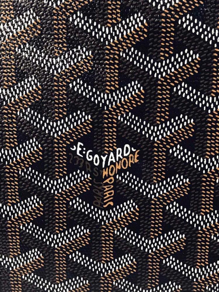 Goyard pouch