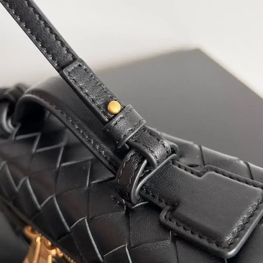 Bottega Vanity case