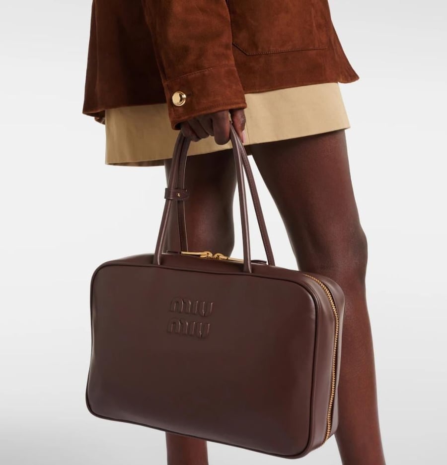شنطه Miu Miu من لمسة ابداع