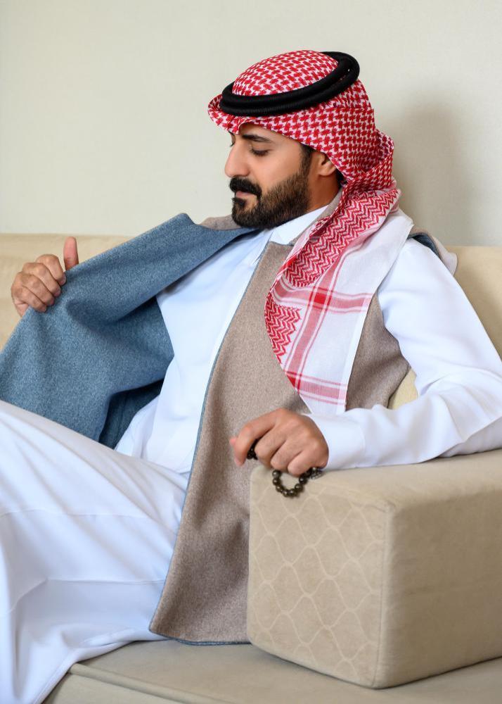 سديري دبل فيس بتصميم رسمي بيج رصاصي