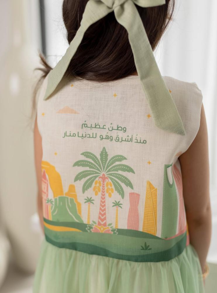 فستان بناتي لليوم الوطني السعودي من لمسه وابداع