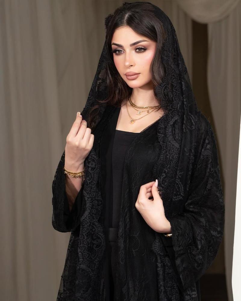 عبايه دانتيل مع شيفون من لمسه وابداع