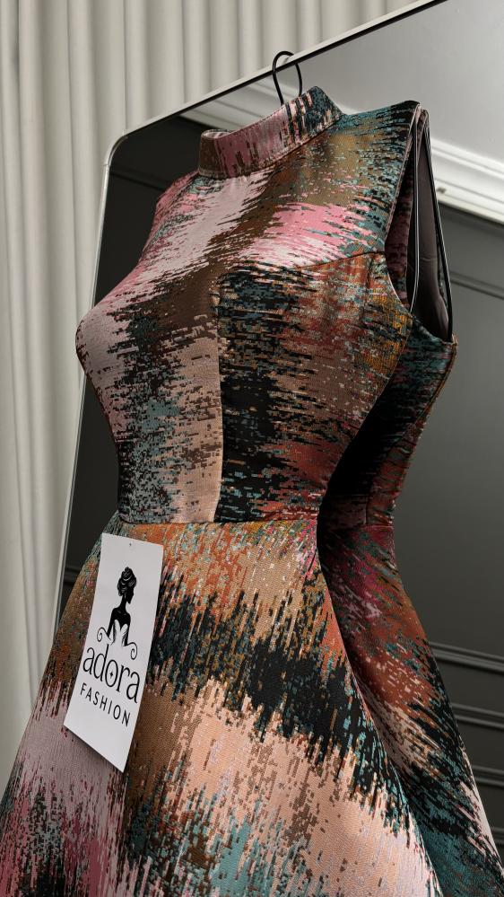 Elegant dress
