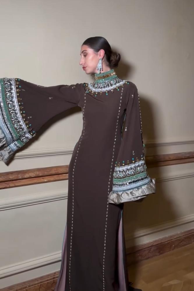 فستان سهرة تطريز يدوي