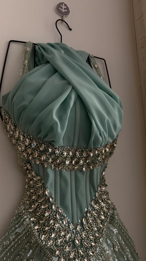 فستان سهرة