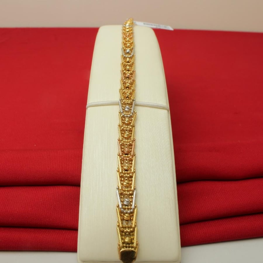 Gold 18 karat fallen bracelet