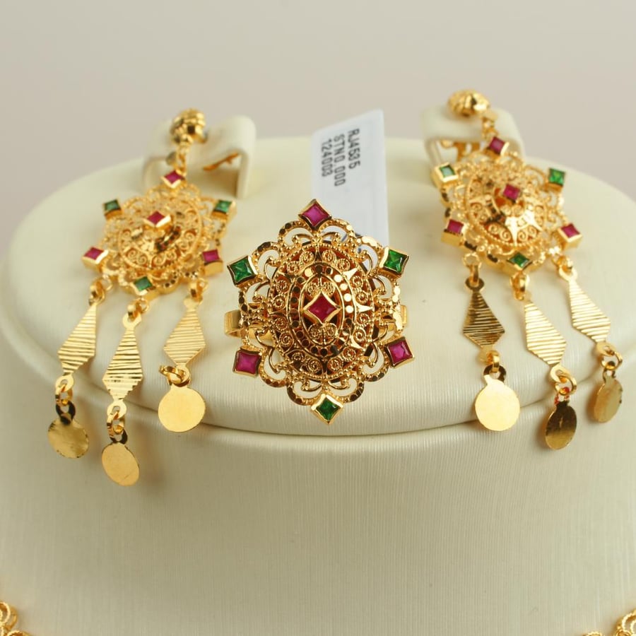 Half set of 21-karat with modern design weight 34.86 grams