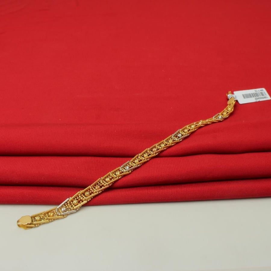 Gold 18 karat fallen bracelet