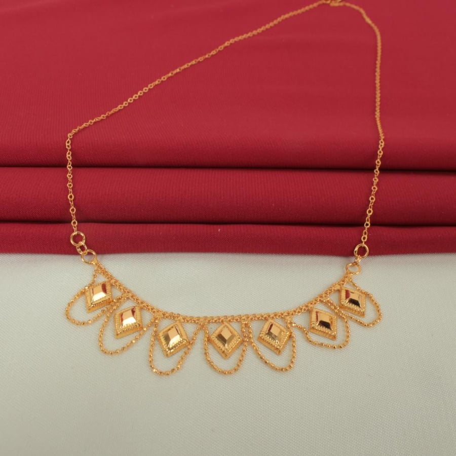 Soft 21-karat gold bracelet, weight 4.15 grams