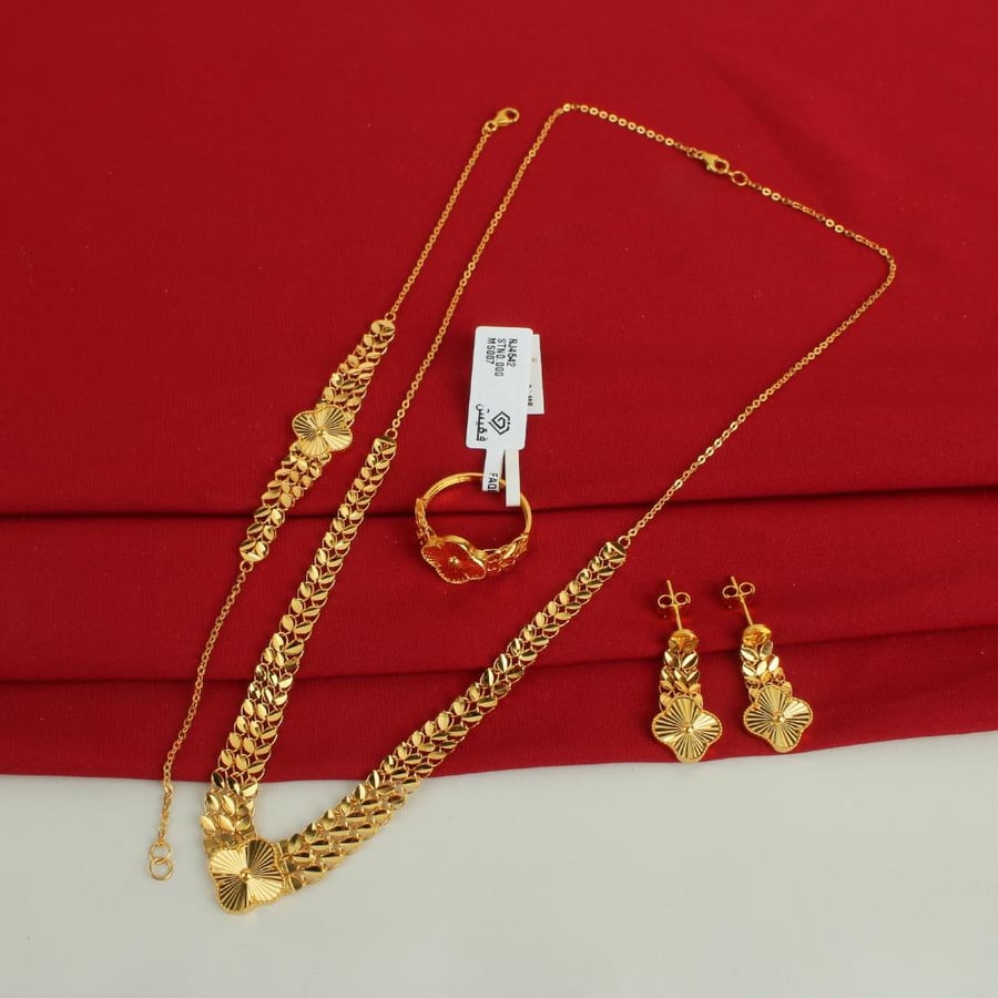 طقم ذهب عيار 21