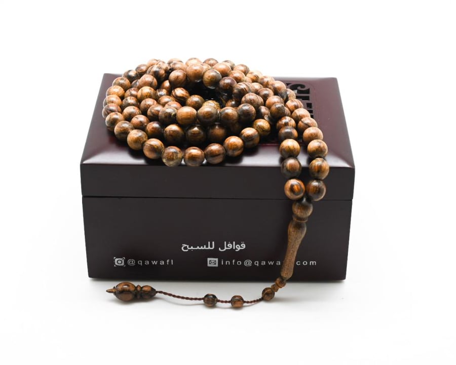 قوافل سبحة خشب العود Oud0011