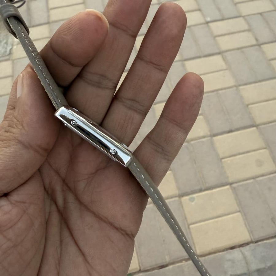 ساعة تانك الجديده مقاس وسط