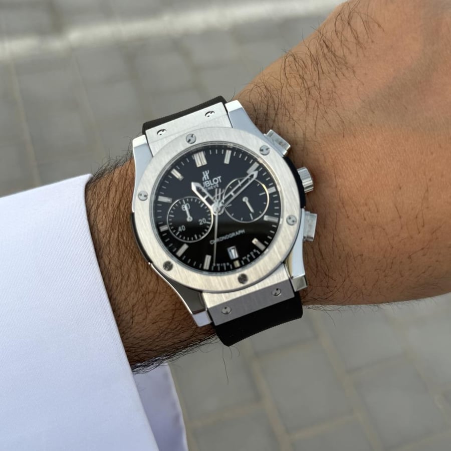 ساعة اوبلو كلاسك إطار فضي