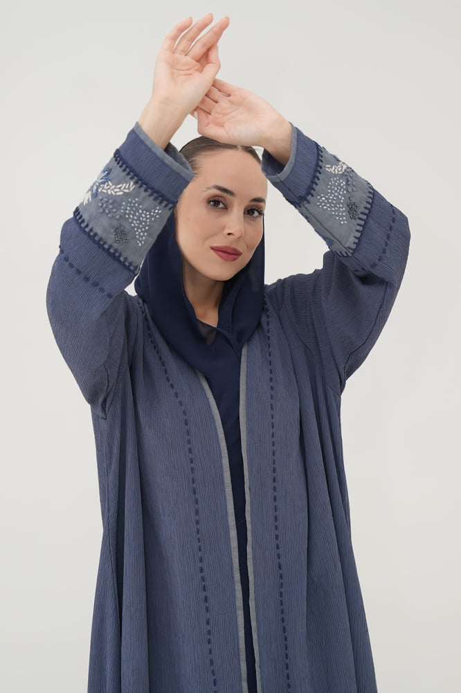 Linen abaya with crinkled dark sky blue, with embroidery on the sleeves