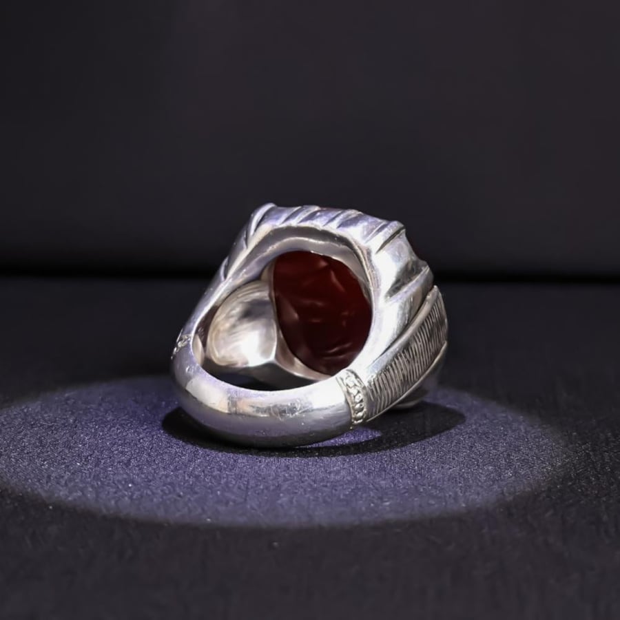 Men's silver ring, 990 karat, topped with natural Yemeni cabochon agate stone