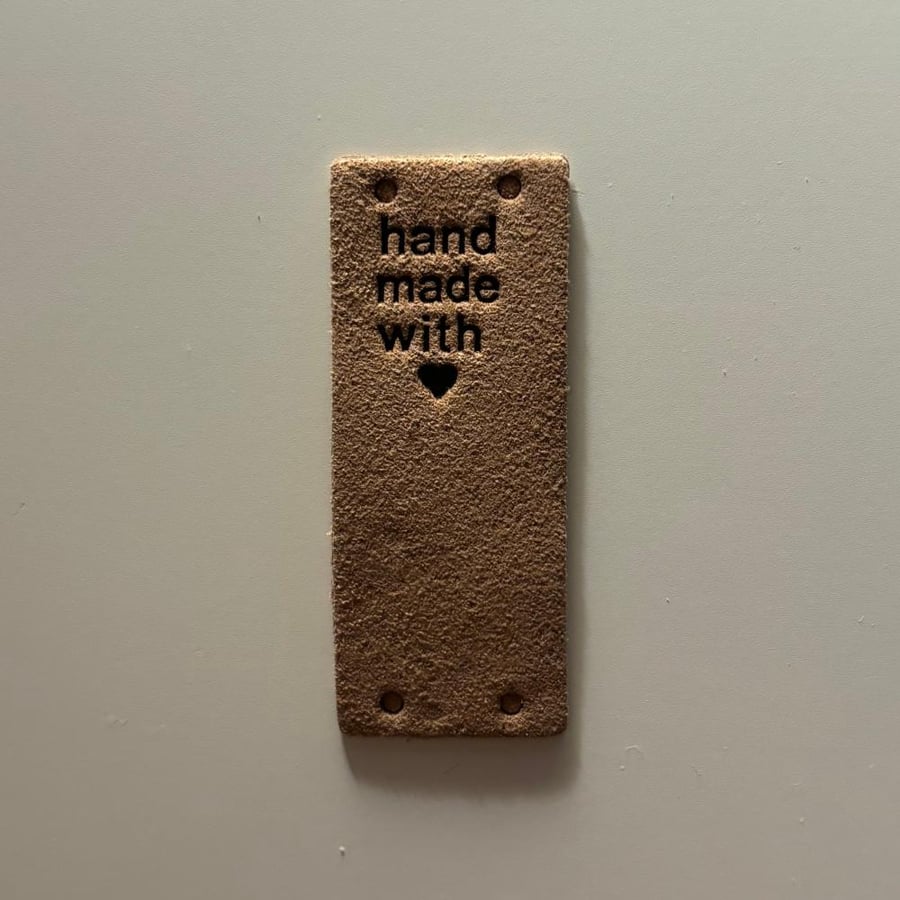 لوقو hand made