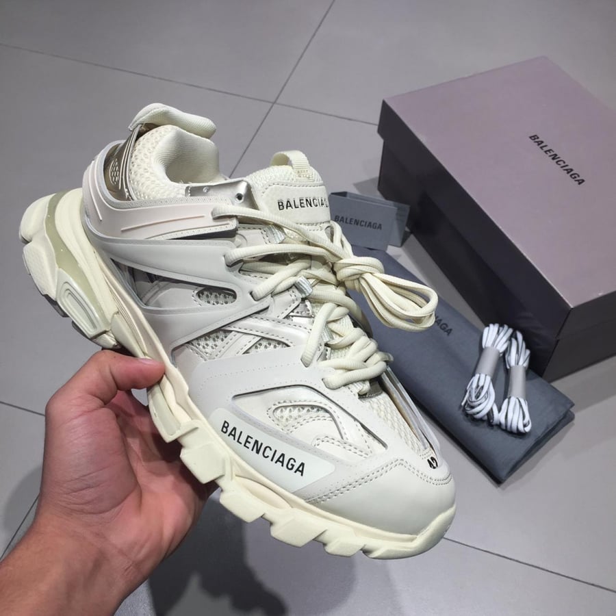 “Balenciaga “track1