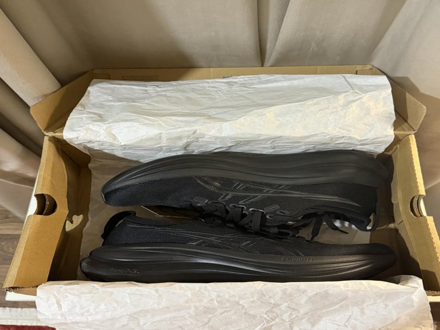 ASICS black