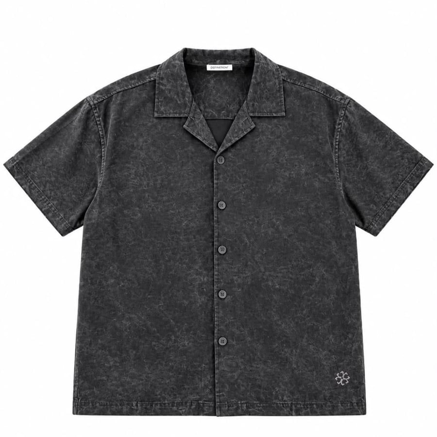 Shirt black بعلامة Definition