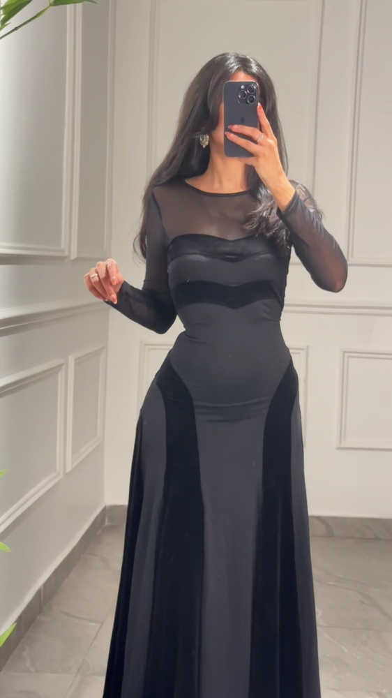 فستان سهرة مزين بمخمل Black