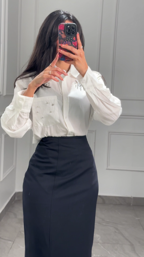 بلوزة مزينة بكريستال White