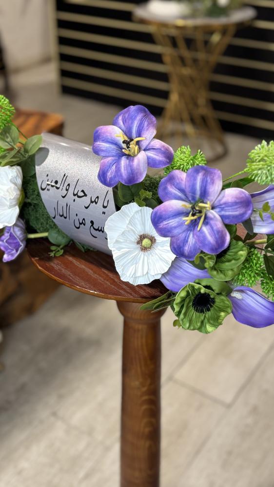 ورد طاولة بالعبارة