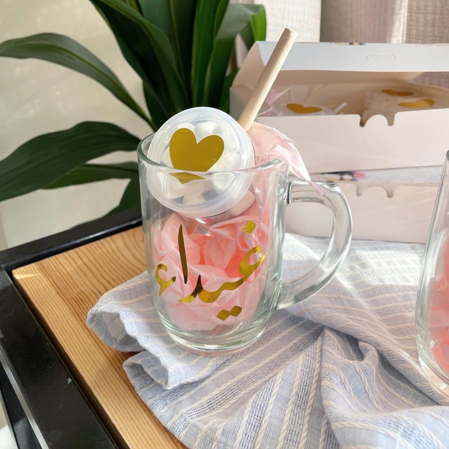 كوب Hot chocolate