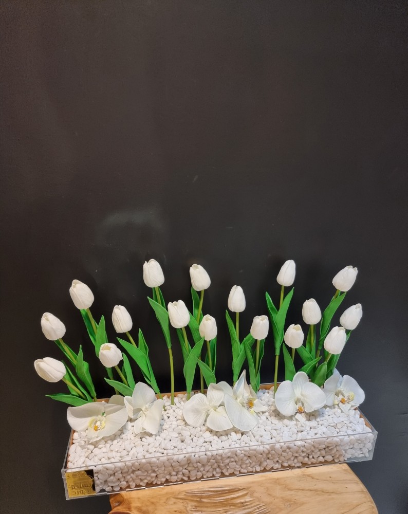 Acrylic model with artificial roses, width 50 cm