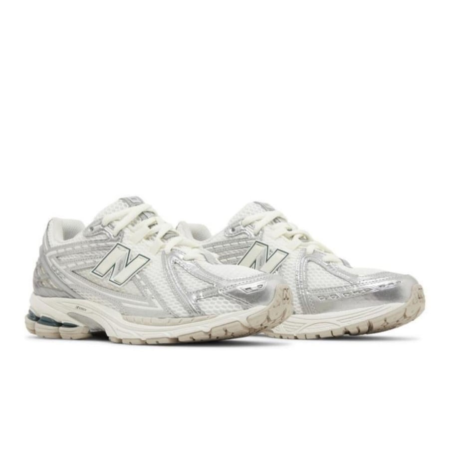 NEW BALANCE 1906R