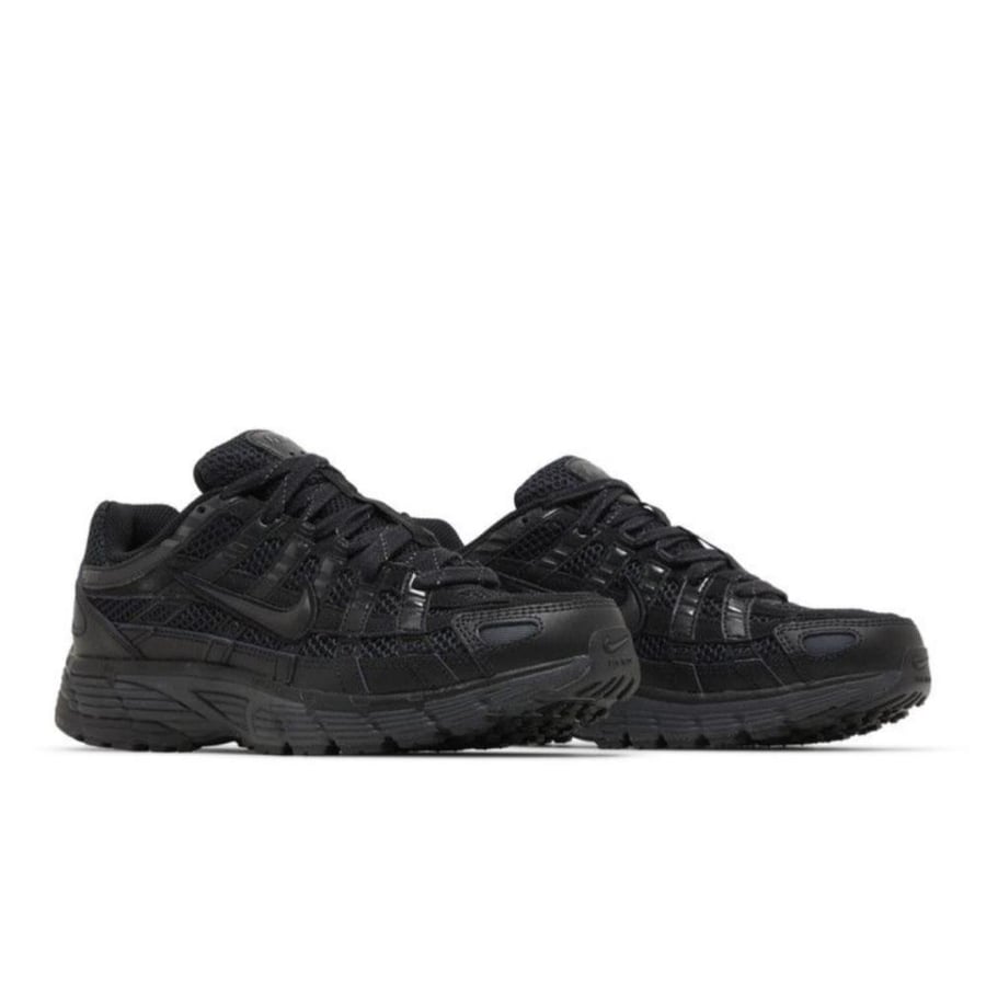 NIKE P6000