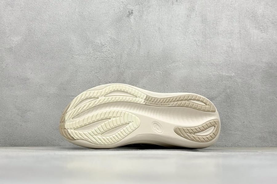 Asics Gel-Nimbus 27-W