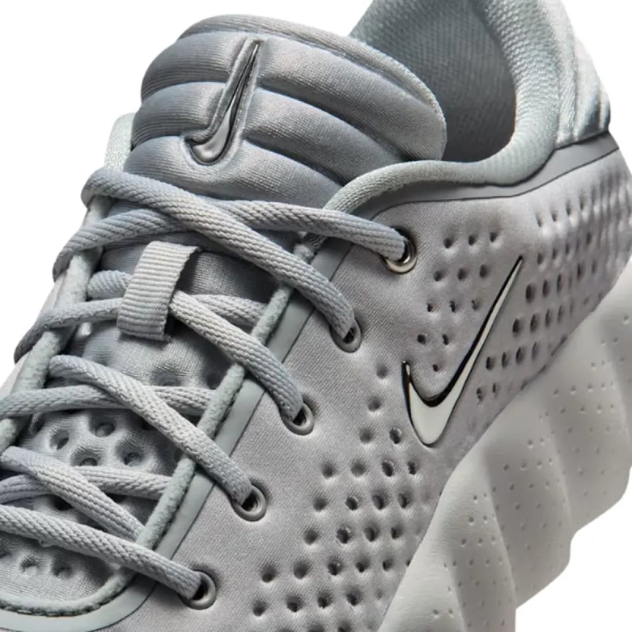 Nike Mind 002 White