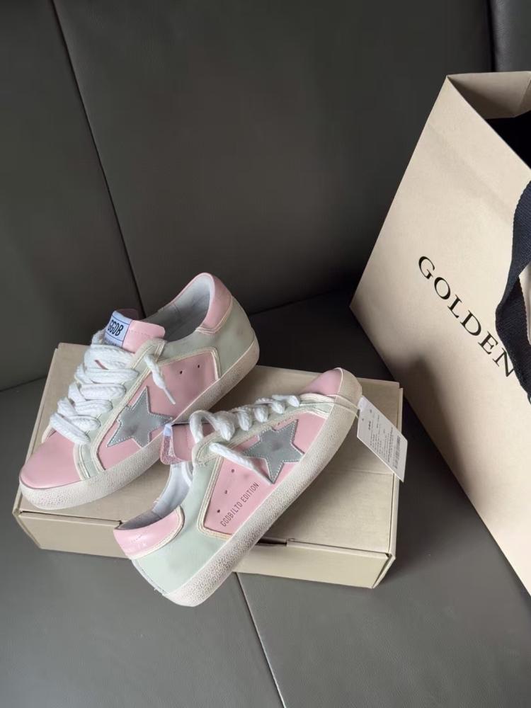 Golden Goose )