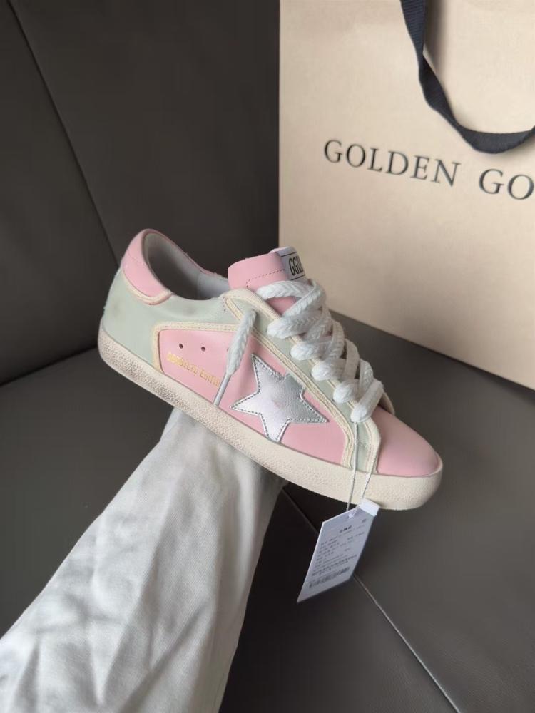 Golden Goose )