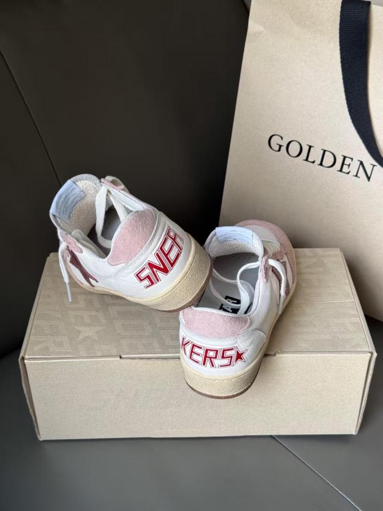 Golden Goose )