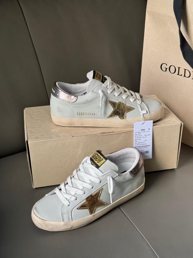Golden Goose )