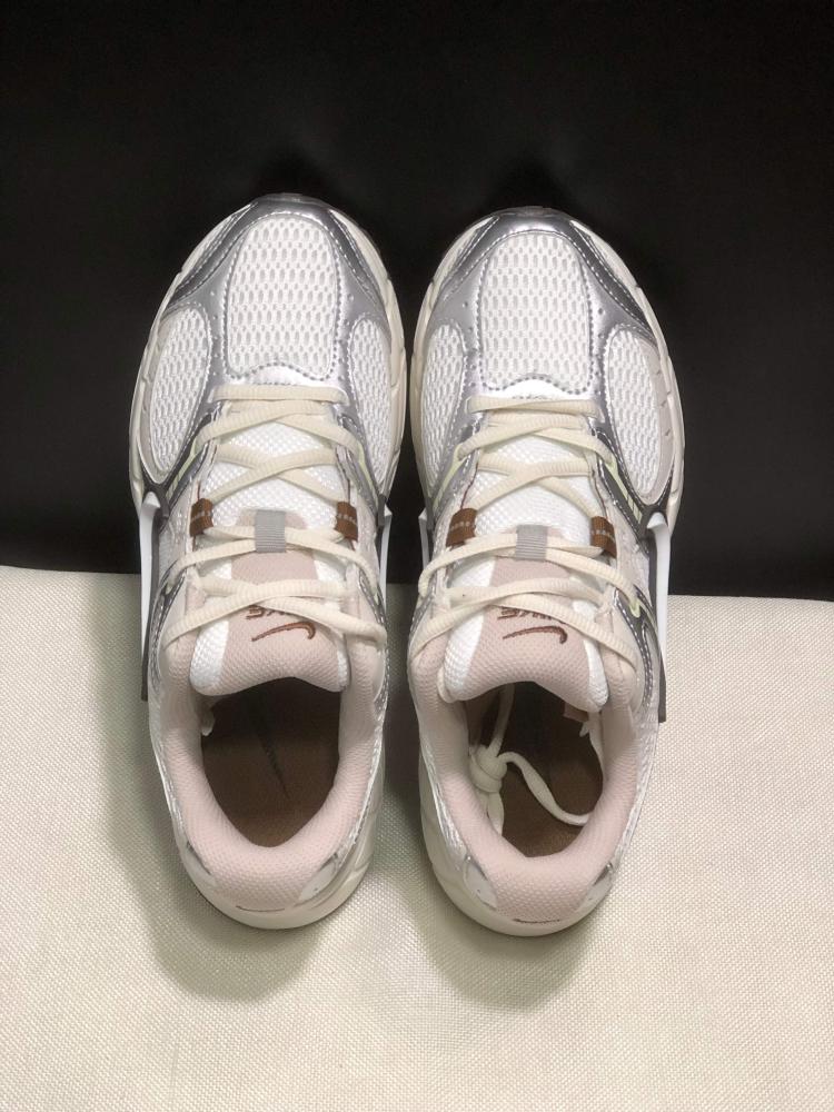 Nike V5 RNR