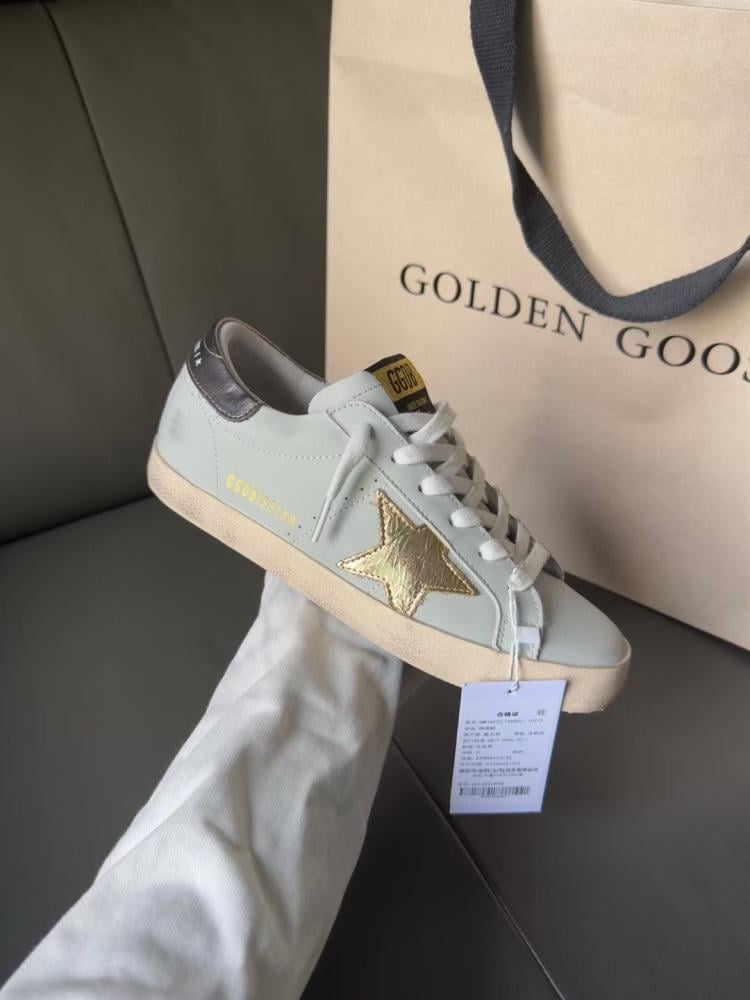 Golden Goose )