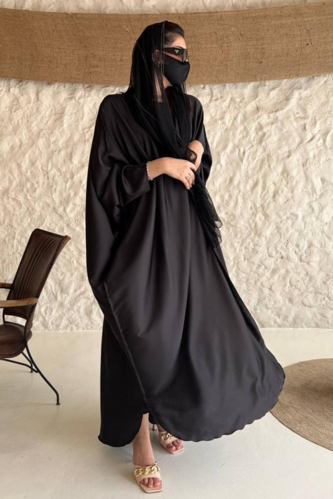 عباية حرير أسود موديل فراشة