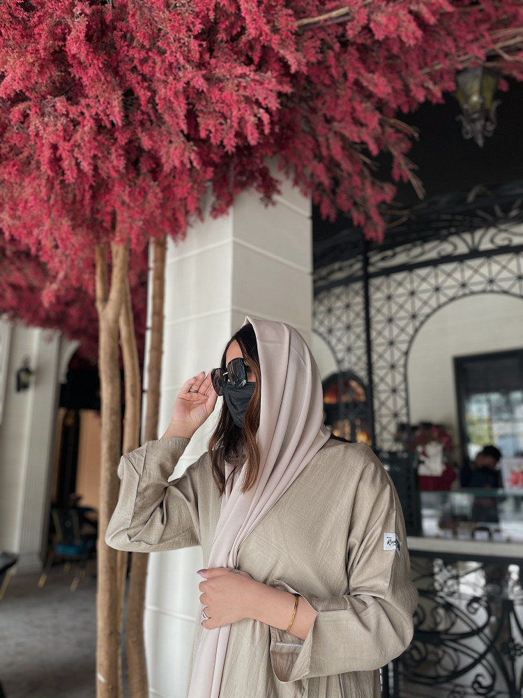 عباية بيج كسرات جانبية