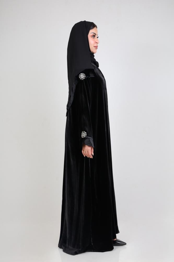 عباية مخمل تركيبات مهيما