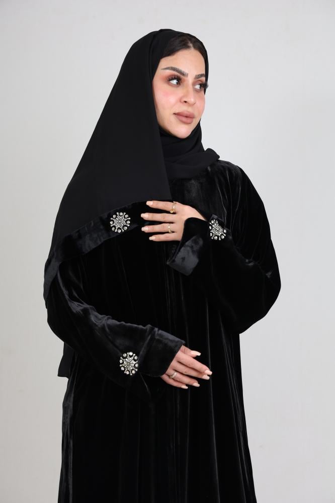 عباية مخمل تركيبات مهيما