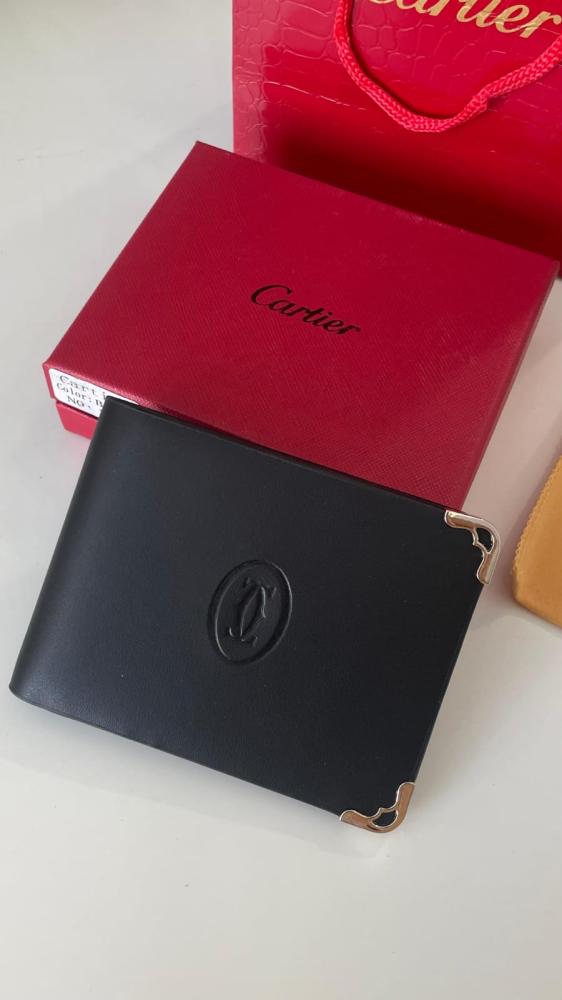 Cartier men's wallet with a luxurious design